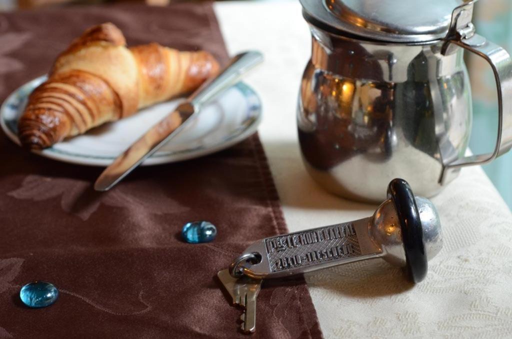 Hotel Le Mont Barral Creyers エクステリア 写真