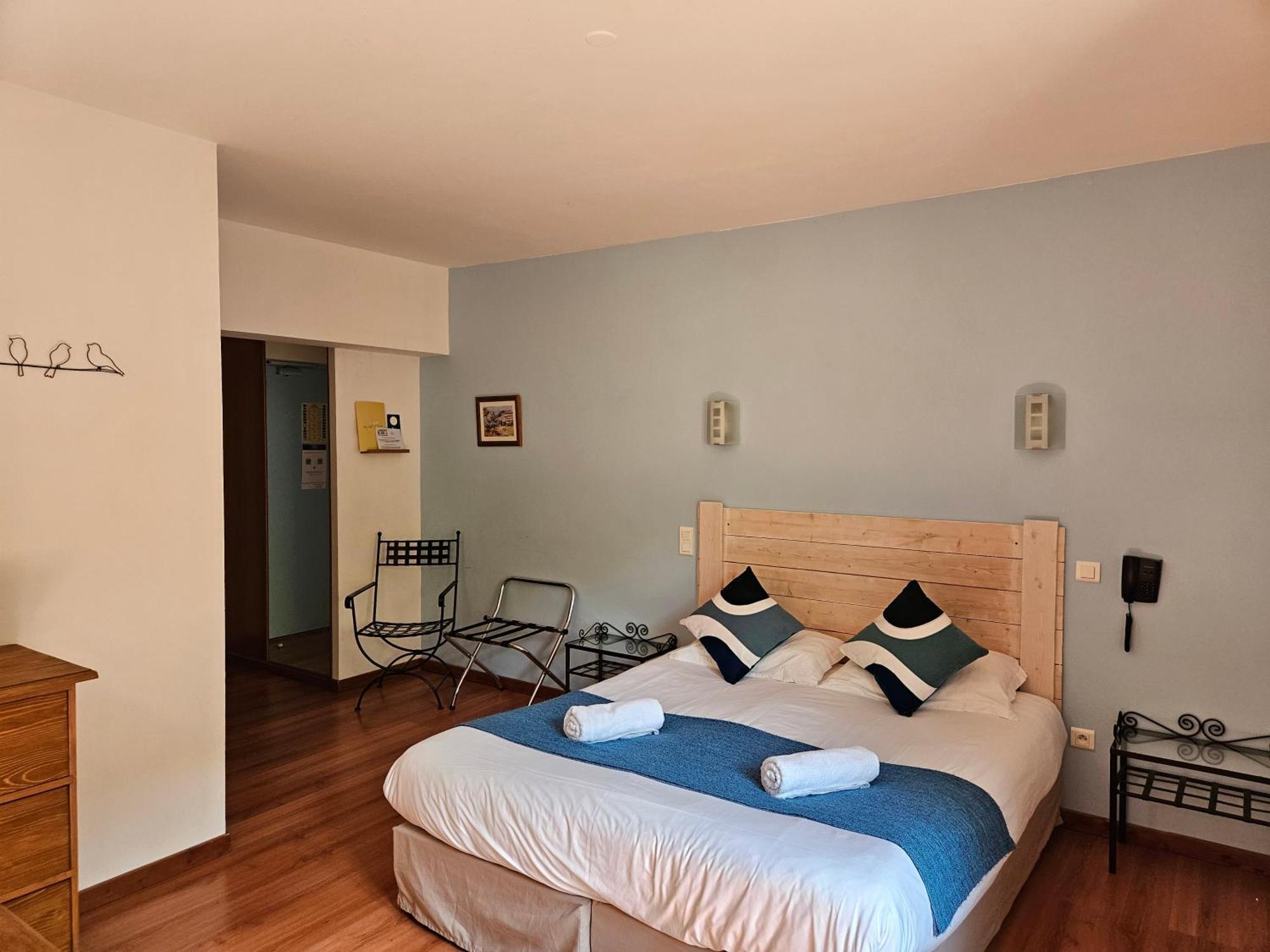 Hotel Le Mont Barral Creyers エクステリア 写真
